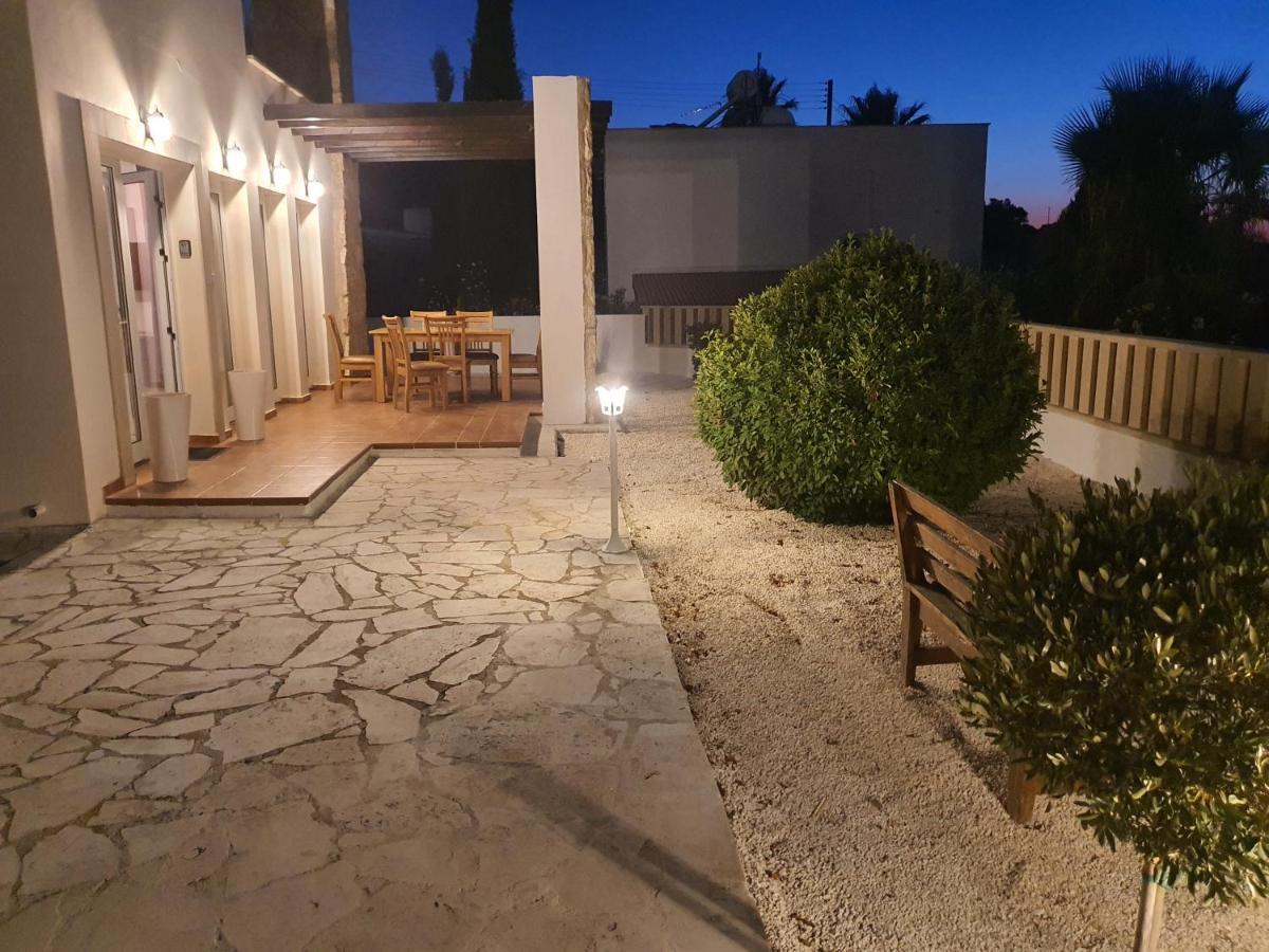 Villa Serapho بافوس المظهر الخارجي الصورة